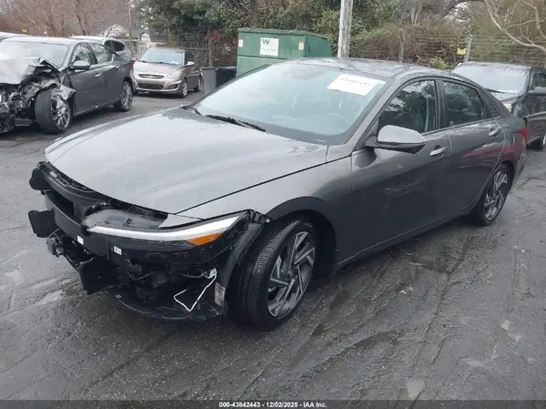 KMHLP4DG2RU710462 2024 HYUNDAI ELANTRA - Image 2