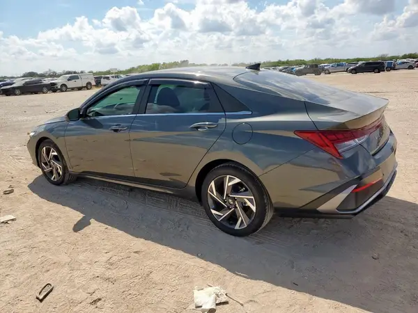 KMHLP4DG2RU724216 2024 HYUNDAI ELANTRA - Image 2