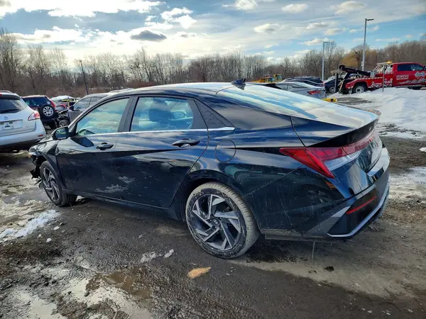KMHLP4DG2RU759886 2024 HYUNDAI ELANTRA - Image 2