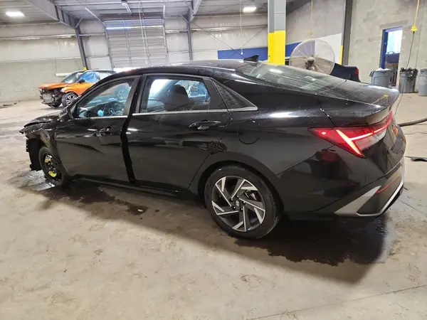 KMHLP4DG2RU769060 2024 HYUNDAI ELANTRA - Image 2