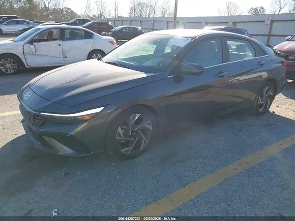 KMHLP4DG2RU795089 2024 HYUNDAI ELANTRA - Image 2
