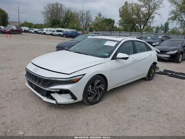 KMHLP4DG2RU810058 2024 HYUNDAI ELANTRA - Image 2