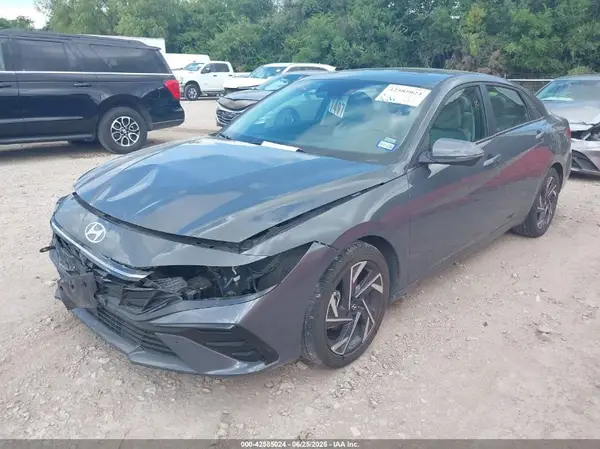 KMHLP4DG2RU828365 2024 HYUNDAI ELANTRA - Image 2