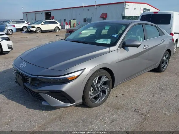 KMHLP4DG2RU828401 2024 HYUNDAI ELANTRA - Image 2