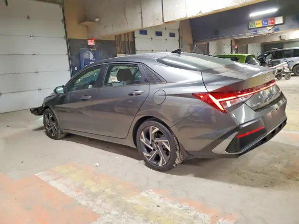 KMHLP4DG2SU071974 2025 HYUNDAI ELANTRA - Image 2