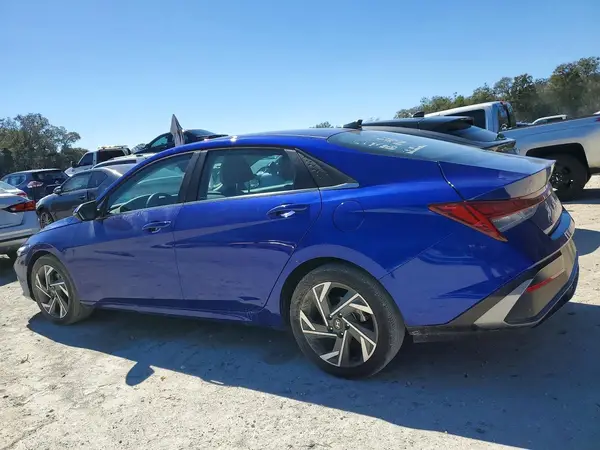 KMHLP4DG2SU863560 2025 HYUNDAI ELANTRA - Image 2
