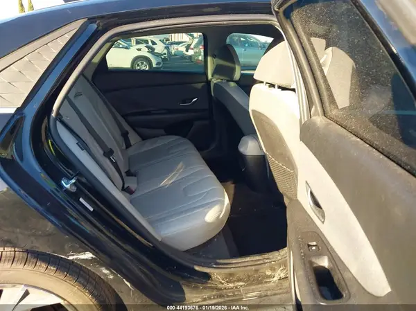 KMHLP4DG2SU895795 2025 HYUNDAI ELANTRA - Image 8