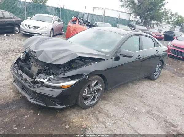 KMHLP4DG2SU940914 2025 HYUNDAI ELANTRA - Image 2