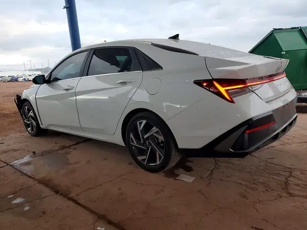 KMHLP4DG2SU967725 2025 HYUNDAI ELANTRA - Image 2