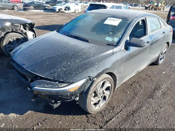 KMHLP4DG2SU971726 2025 HYUNDAI ELANTRA - Image 2