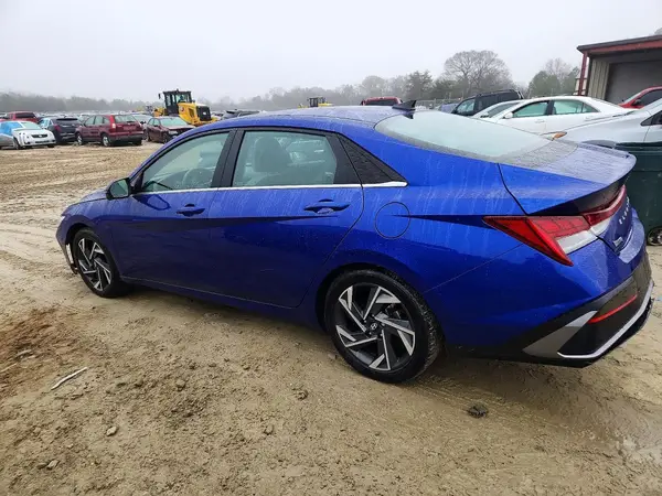 KMHLP4DG3RU715508 2024 HYUNDAI ELANTRA - Image 2