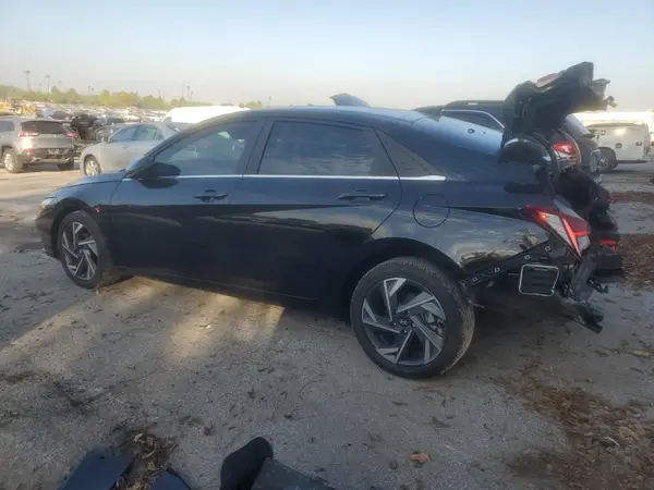 KMHLP4DG3RU718876 2024 HYUNDAI ELANTRA - Image 2