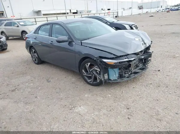 KMHLP4DG3RU750338 2024 HYUNDAI ELANTRA - Image 1