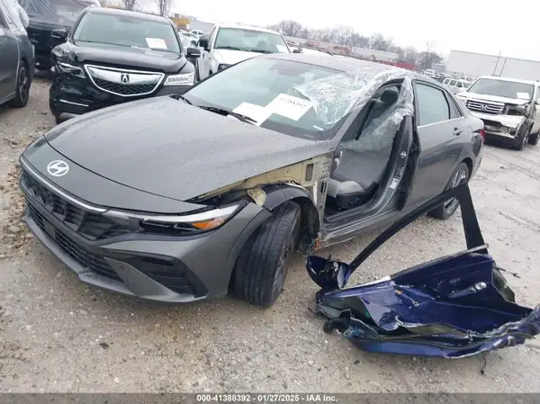 KMHLP4DG3RU763896 2024 HYUNDAI ELANTRA - Image 2