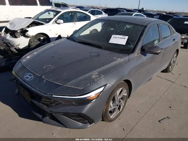 KMHLP4DG3RU792783 2024 HYUNDAI ELANTRA - Image 2