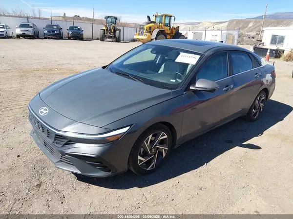 KMHLP4DG3RU792900 2024 HYUNDAI ELANTRA - Image 2