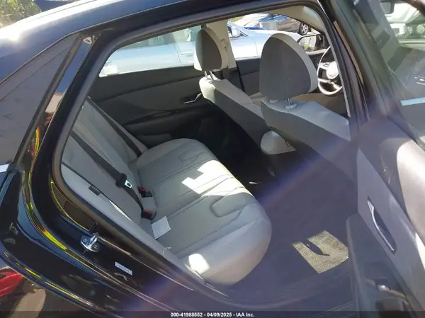 KMHLP4DG3RU838399 2024 HYUNDAI ELANTRA - Image 8