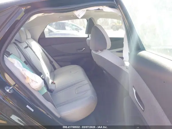 KMHLP4DG3RU838404 2024 HYUNDAI ELANTRA - Image 8