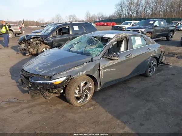 KMHLP4DG3SU869755 2025 HYUNDAI ELANTRA - Image 2