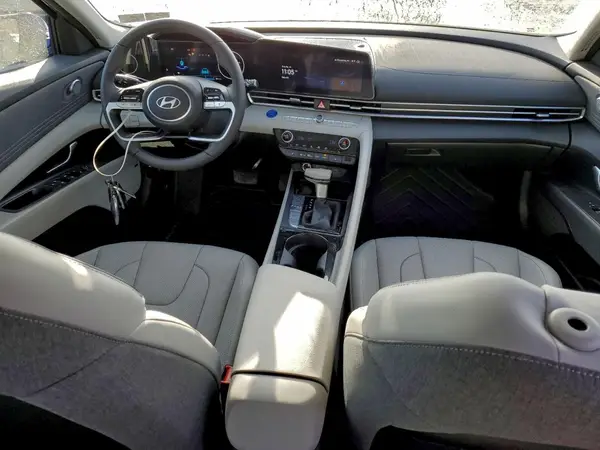 KMHLP4DG3SU898625 2025 HYUNDAI ELANTRA - Image 8