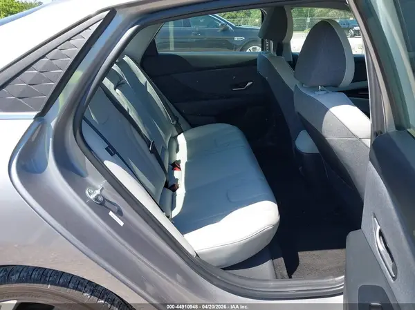 KMHLP4DG3SU975106 2025 HYUNDAI ELANTRA - Image 8