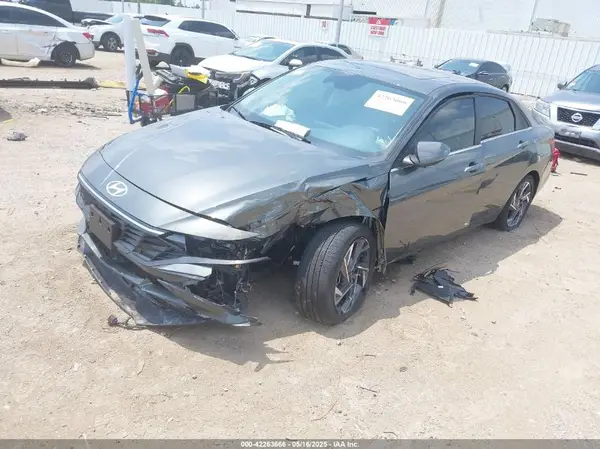 KMHLP4DG3SU975154 2025 HYUNDAI ELANTRA - Image 2