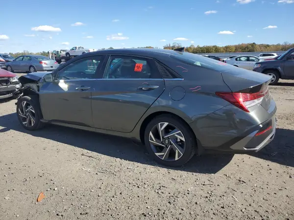 KMHLP4DG3SU985781 2025 HYUNDAI ELANTRA - Image 2