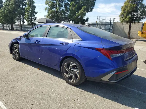 KMHLP4DG4RU636655 2024 HYUNDAI ELANTRA - Image 2