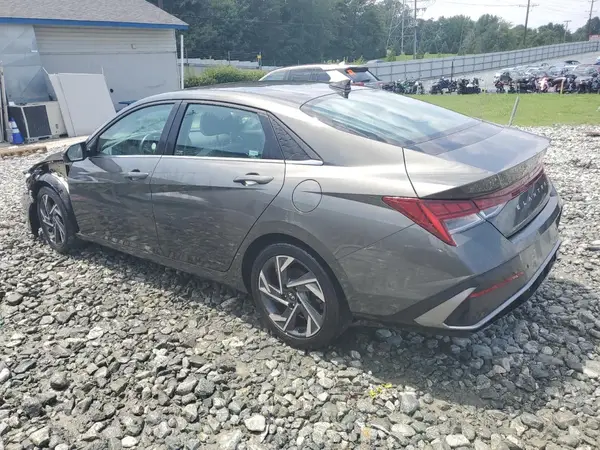KMHLP4DG4RU646635 2024 HYUNDAI ELANTRA - Image 2