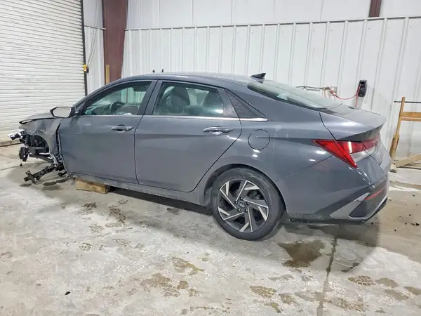 KMHLP4DG4RU647056 2024 HYUNDAI ELANTRA - Image 2