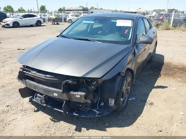 KMHLP4DG4RU653066 2024 HYUNDAI ELANTRA - Image 2