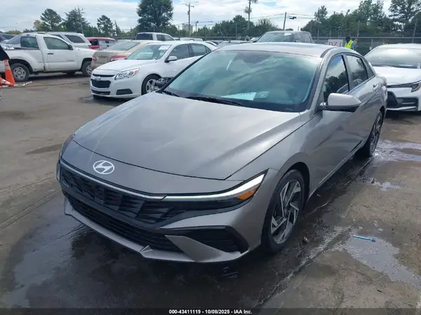 KMHLP4DG4RU662057 2024 HYUNDAI ELANTRA - Image 2