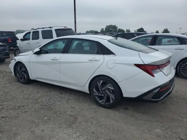 KMHLP4DG4RU684446 2024 HYUNDAI ELANTRA - Image 2