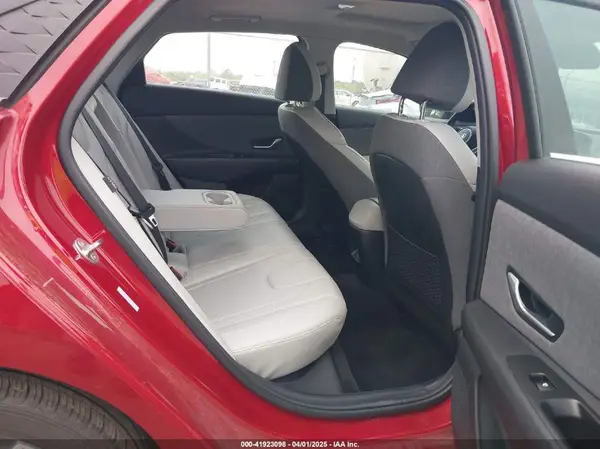 KMHLP4DG4RU772493 2024 HYUNDAI ELANTRA - Image 8