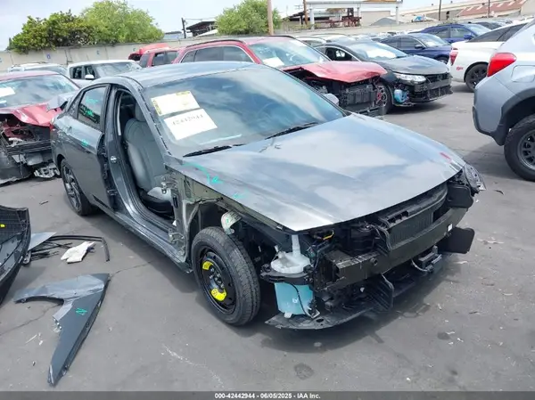 KMHLP4DG4RU797006 2024 HYUNDAI ELANTRA - Image 1