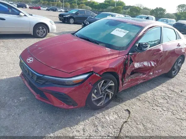KMHLP4DG4SU865973 2025 HYUNDAI ELANTRA - Image 2