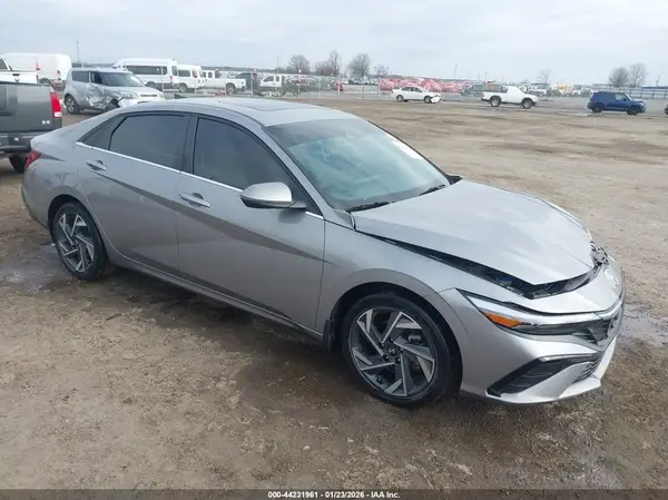 KMHLP4DG4SU932068 2025 HYUNDAI ELANTRA - Image 1