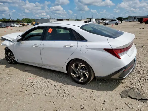 KMHLP4DG4SU978211 2025 HYUNDAI ELANTRA - Image 2