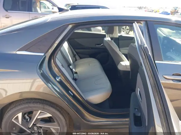 KMHLP4DG4SU998474 2025 HYUNDAI ELANTRA - Image 8