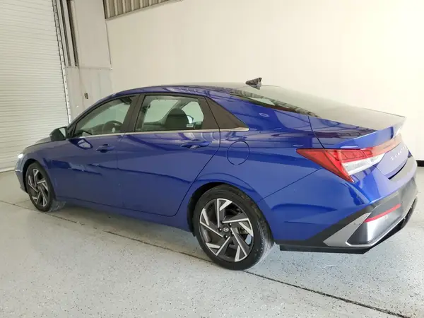 KMHLP4DG5RU635997 2024 HYUNDAI ELANTRA - Image 2