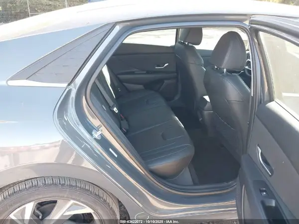 KMHLP4DG5RU652220 2024 HYUNDAI ELANTRA - Image 8