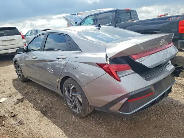 KMHLP4DG5RU664898 2024 HYUNDAI ELANTRA - Image 2