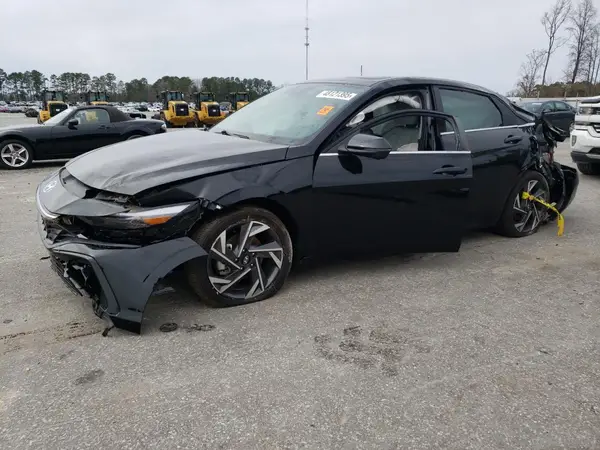 KMHLP4DG5RU673990 2024 HYUNDAI ELANTRA - Image 1