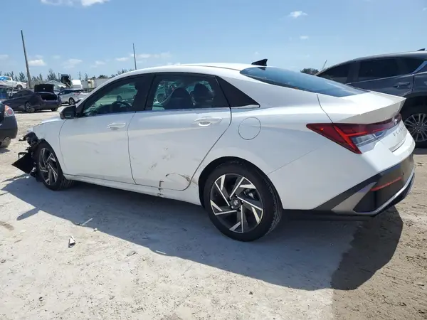KMHLP4DG5RU774530 2024 HYUNDAI ELANTRA - Image 2