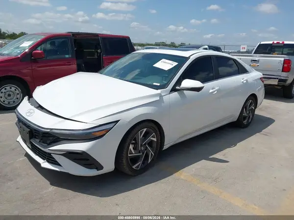 KMHLP4DG5RU775192 2024 HYUNDAI ELANTRA - Image 2