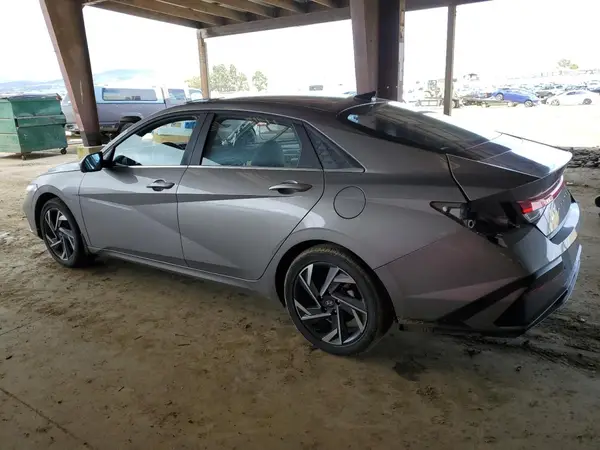 KMHLP4DG5RU779579 2024 HYUNDAI ELANTRA - Image 2