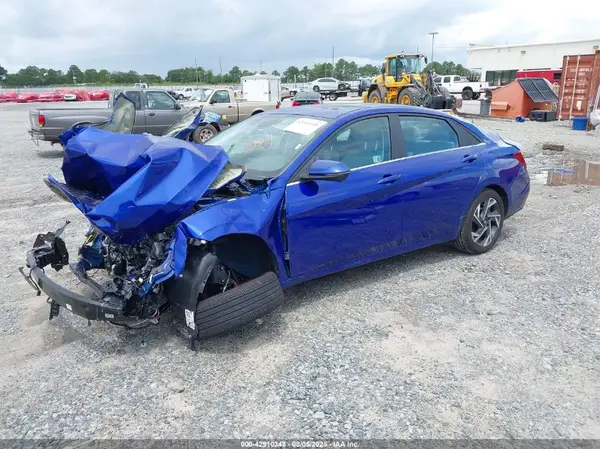 KMHLP4DG5RU793028 2024 HYUNDAI ELANTRA - Image 2