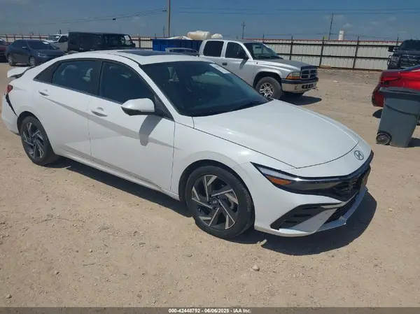 KMHLP4DG5RU815397 2024 HYUNDAI ELANTRA - Image 1