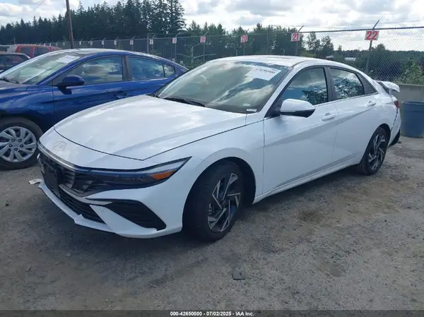 KMHLP4DG5RU837223 2024 HYUNDAI ELANTRA - Image 2