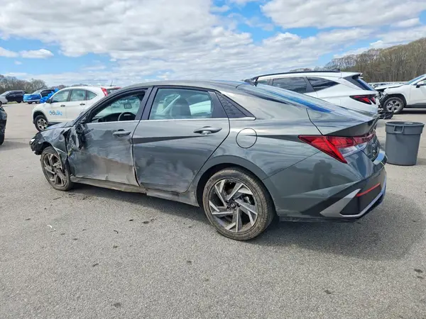 KMHLP4DG5SU044719 2025 HYUNDAI ELANTRA - Image 2